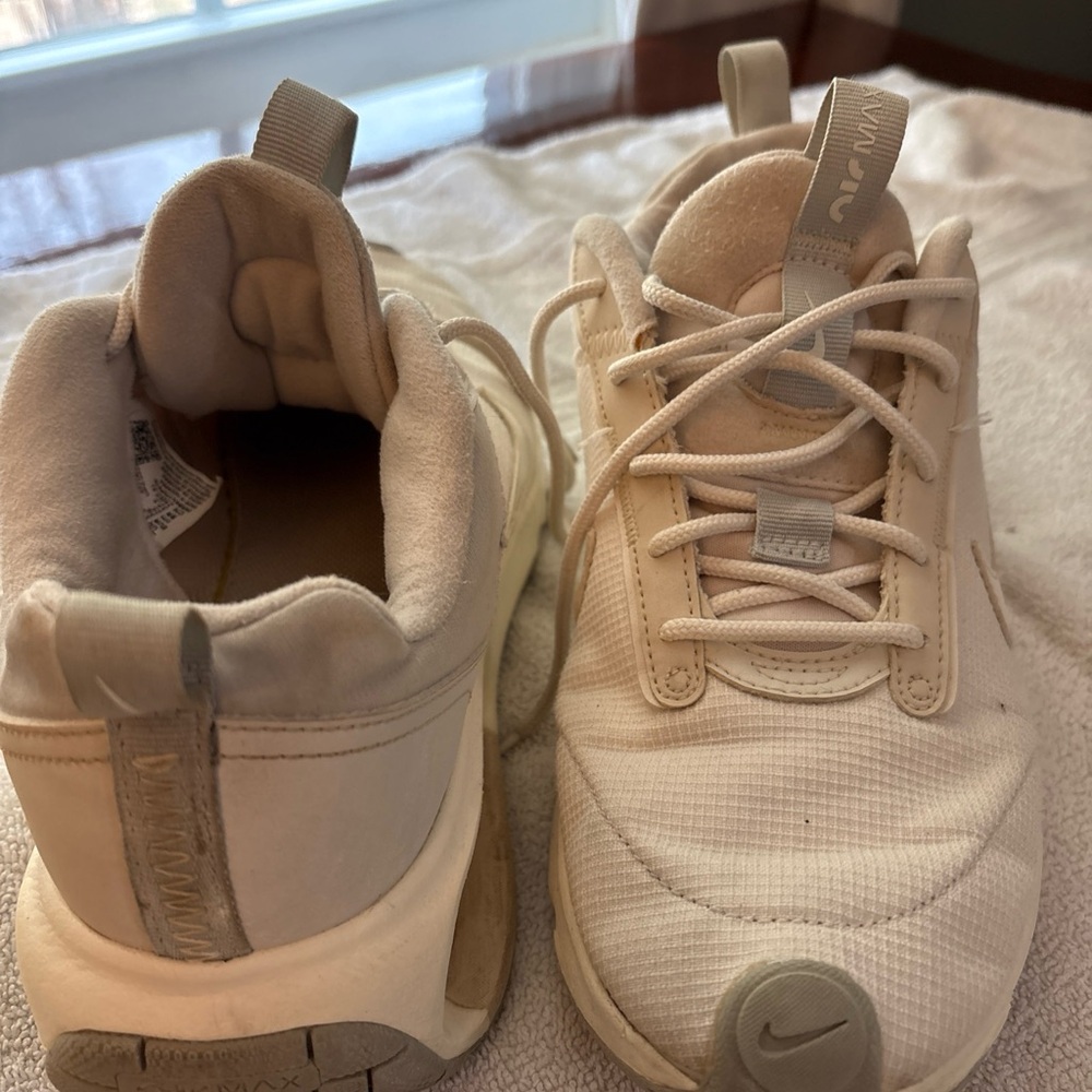 Nike Air Max INTRLK Lite Cream Athletic Shoes - Picture 5 of 5